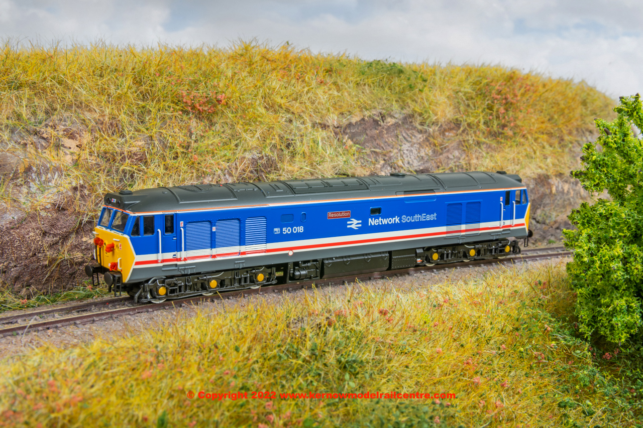 2D-002-007 Dapol Class 50 Diesel Locomotive number 50 018 "Resolution" in Revised Network SouthEast livery